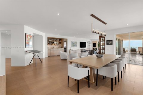 Condominio en venta en Miami Beach, Florida, 3 dormitorios, 367.8 m2 № 1980642 - foto 4