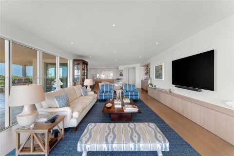 Condominio en venta en Miami Beach, Florida, 3 dormitorios, 367.8 m2 № 1980642 - foto 9