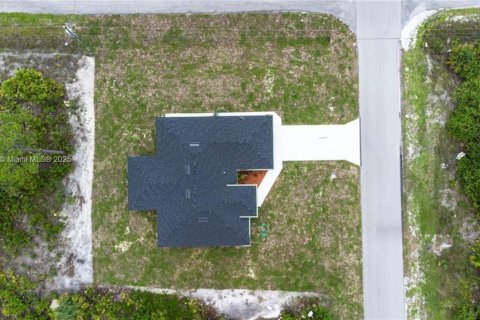 Casa en venta en Lehigh Acres, Florida, 3 dormitorios, 142.7 m2 № 2061135 - foto 22