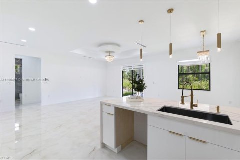 Casa en venta en Lehigh Acres, Florida, 3 dormitorios, 142.7 m2 № 2061135 - foto 7