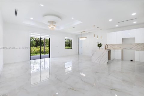 Casa en venta en Lehigh Acres, Florida, 3 dormitorios, 142.7 m2 № 2061135 - foto 6