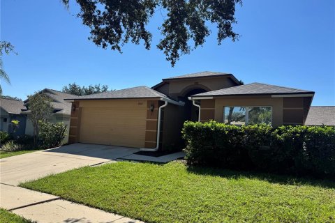 Villa ou maison à louer à Valrico, Floride: 3 chambres, 161.84 m2 № 2413956 - photo 2