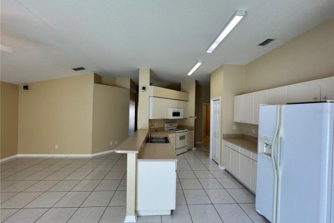 Villa ou maison à louer à Valrico, Floride: 3 chambres, 161.84 m2 № 2413956 - photo 13