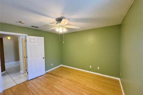 Villa ou maison à louer à Valrico, Floride: 3 chambres, 161.84 m2 № 2413956 - photo 16