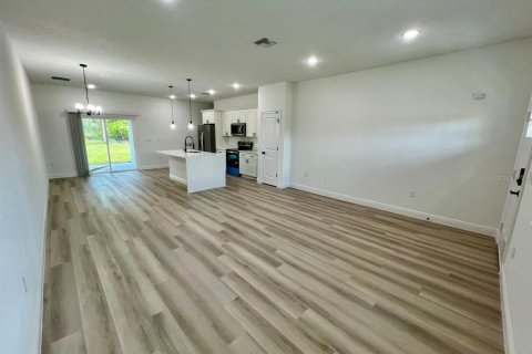 Casa en venta en Citrus Springs, Florida, 4 dormitorios, 143.81 m2 № 1570755 - foto 4
