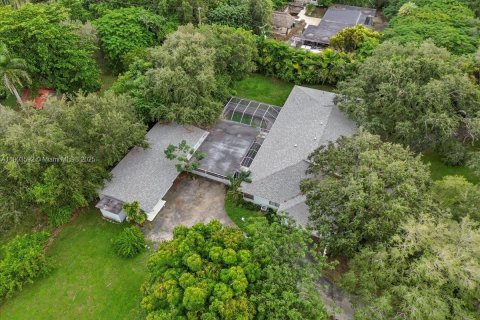 House in Homestead, Florida 4 bedrooms, 392.98 sq.m. № 2013798 - photo 19