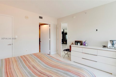 Condo in Sunny Isles Beach, Florida, 3 bedrooms № 2193546 - photo 21