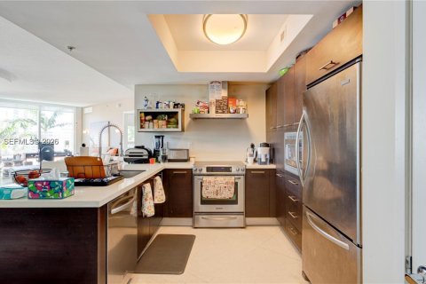 Condo in Sunny Isles Beach, Florida, 3 bedrooms № 2193546 - photo 7
