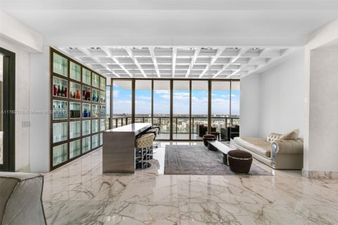 Condominio en venta en Bal Harbour, Florida, 4 dormitorios, 342.62 m2 № 1868534 - foto 3