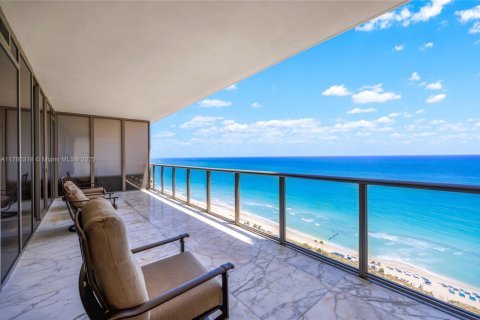 Condominio en venta en Bal Harbour, Florida, 4 dormitorios, 342.62 m2 № 1868534 - foto 5
