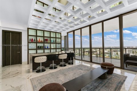 Condominio en venta en Bal Harbour, Florida, 4 dormitorios, 342.62 m2 № 1868534 - foto 7