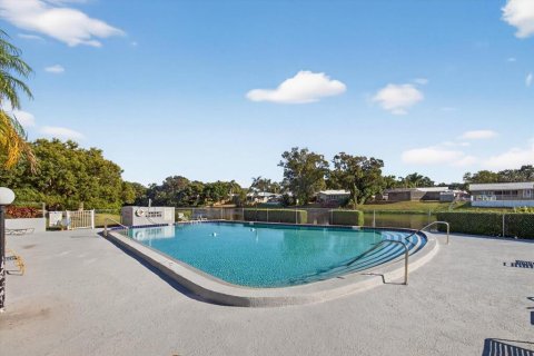 Condo in Clearwater, Florida, 2 bedrooms  № 2100188 - photo 22