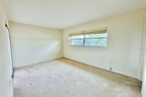 Condo in Clearwater, Florida, 2 bedrooms  № 2100188 - photo 16