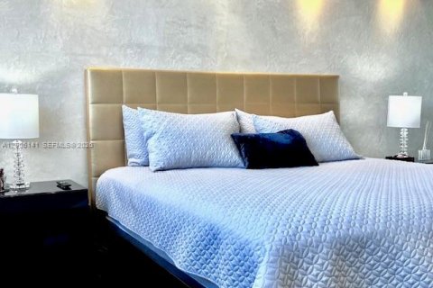 Copropriété à louer à Hallandale Beach, Floride: 2 chambres, 125.42 m2 № 2070784 - photo 10
