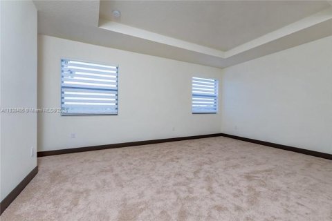 Villa ou maison à louer à Miami Lakes, Floride: 5 chambres, 280.47 m2 № 1825805 - photo 9