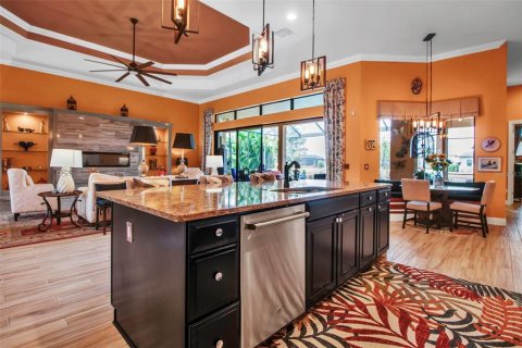 Villa ou maison à vendre à Sarasota, Floride: 3 chambres, 338.07 m2 № 1677559 - photo 16