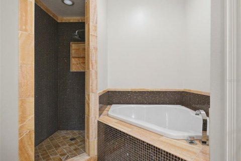 Villa ou maison à vendre à Weeki Wachee, Floride: 4 chambres, 522.2 m2 № 2411473 - photo 23