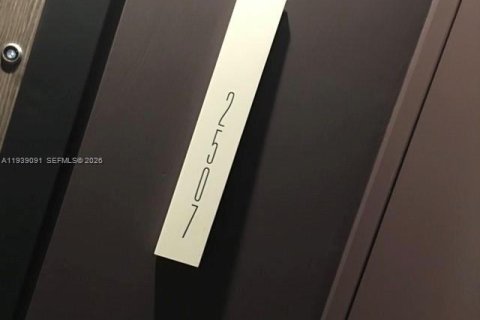 Condominio en venta en Miami, Florida, 2 dormitorios, 143.26 m2 № 1999700 - foto 12