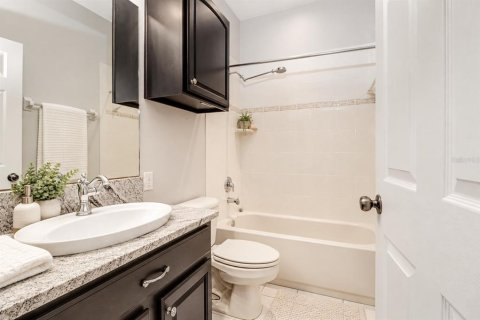Villa ou maison à vendre à Valrico, Floride: 4 chambres, 199.93 m2 № 2410381 - photo 15