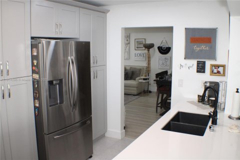 House in Boynton Beach, Florida 2 bedrooms, 132.66 sq.m. № 1971512 - photo 27