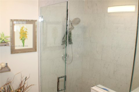 House in Boynton Beach, Florida 2 bedrooms, 132.66 sq.m. № 1971512 - photo 17