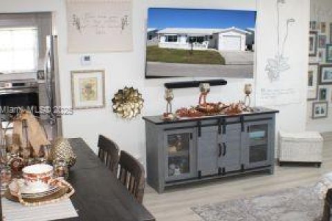 House in Boynton Beach, Florida 2 bedrooms, 132.66 sq.m. № 1971512 - photo 5