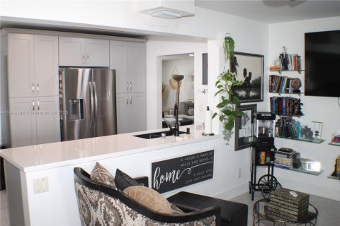 House in Boynton Beach, Florida 2 bedrooms, 132.66 sq.m. № 1971512 - photo 25