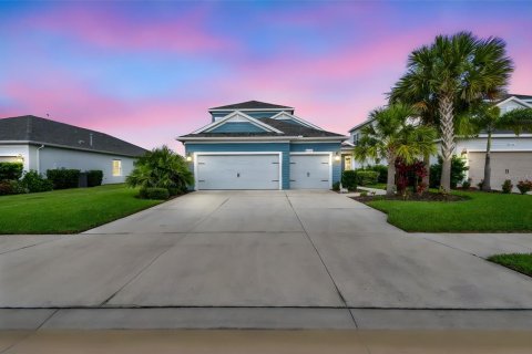 House in Parrish, Florida 4 bedrooms, 242.57 sq.m. № 1798536 - photo 1