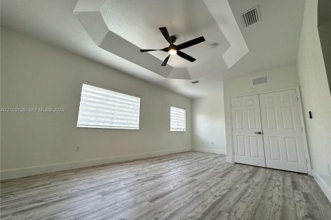 Villa ou maison à vendre à Miami, Floride: 5 chambres, 232.26 m2 № 2434329 - photo 24
