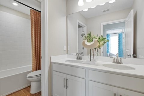 Villa ou maison à vendre à Apollo Beach, Floride: 5 chambres, 218.32 m2 № 2231412 - photo 17