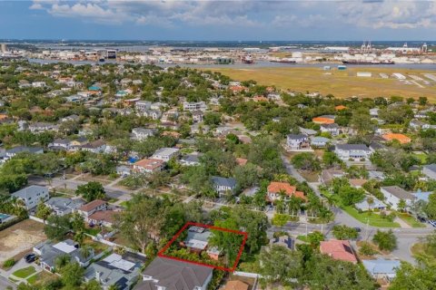 Terreno en venta en Tampa, Florida № 2167077 - foto 2