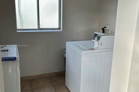 Copropriété à vendre à Miami, Floride: 1 chambre, 60.2 m2 № 1926084 - photo 13