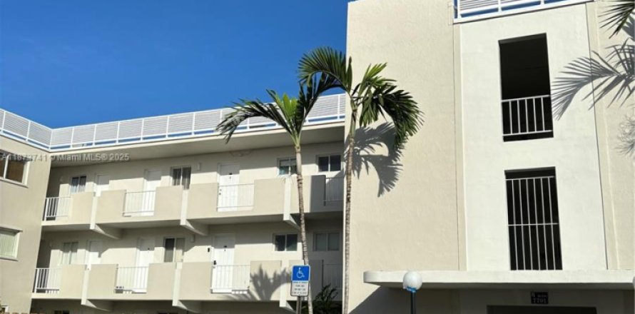 Condo à Miami, Floride, 1 chambre № 1926084