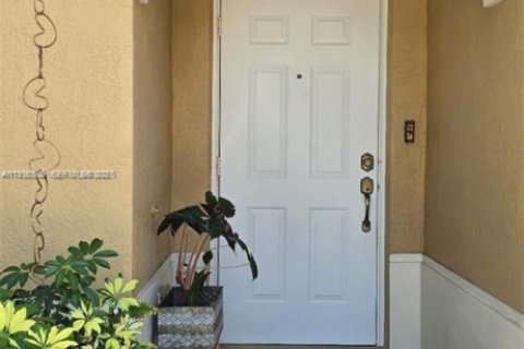 Adosado en alquiler en Miramar, Florida, 2 dormitorios, 110.55 m2 № 1985926 - foto 2