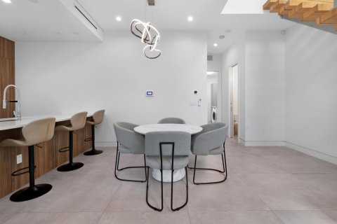 Touwnhouse à vendre à Fort Lauderdale, Floride: 3 chambres, 158.49 m2 № 2387973 - photo 16