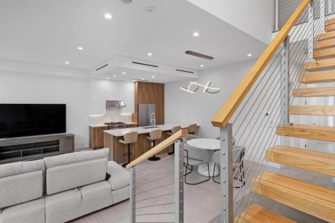 Touwnhouse à vendre à Fort Lauderdale, Floride: 3 chambres, 158.49 m2 № 2387973 - photo 17