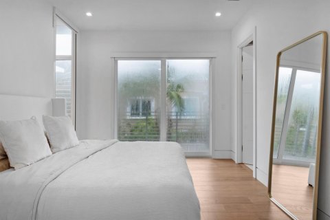 Touwnhouse à vendre à Fort Lauderdale, Floride: 3 chambres, 158.49 m2 № 2387973 - photo 22