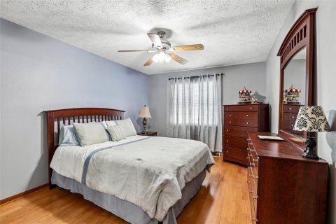 Villa ou maison à vendre à Valrico, Floride: 4 chambres, 227.24 m2 № 2322292 - photo 27