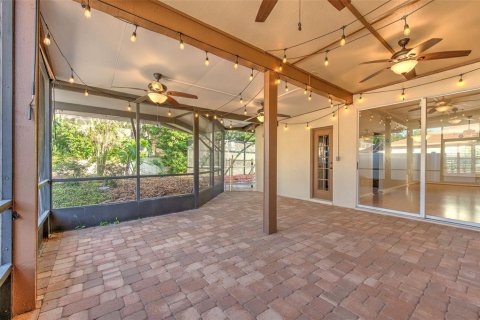 House in Valrico, Florida 4 bedrooms, 206.89 sq.m. № 2151420 - photo 28