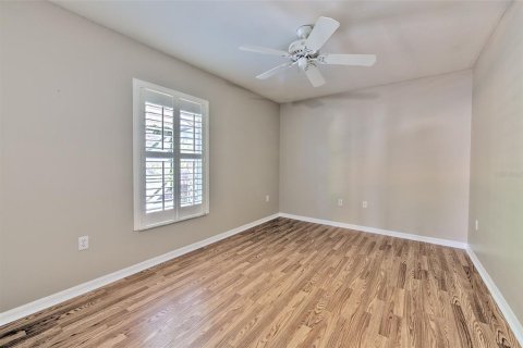 House in Valrico, Florida 4 bedrooms, 206.89 sq.m. № 2151420 - photo 26