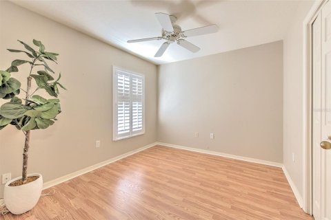 House in Valrico, Florida 4 bedrooms, 206.89 sq.m. № 2151420 - photo 23