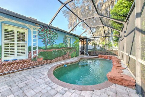 House in Valrico, Florida 4 bedrooms, 206.89 sq.m. № 2151420 - photo 29