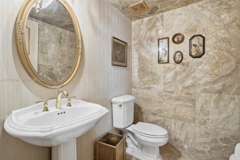 Condo in Sunny Isles Beach, Florida, 3 bedrooms № 2436457 - photo 22