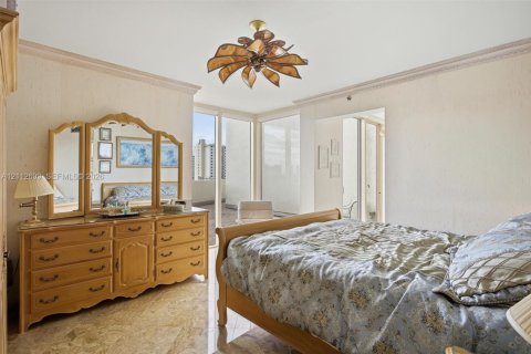 Condo in Sunny Isles Beach, Florida, 3 bedrooms № 2436457 - photo 30