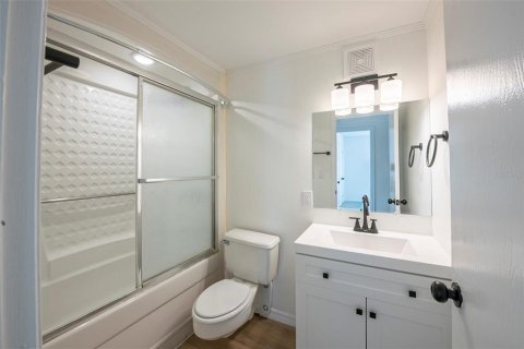 House in Orlando, Florida 3 bedrooms, 113.81 sq.m. № 1787344 - photo 28