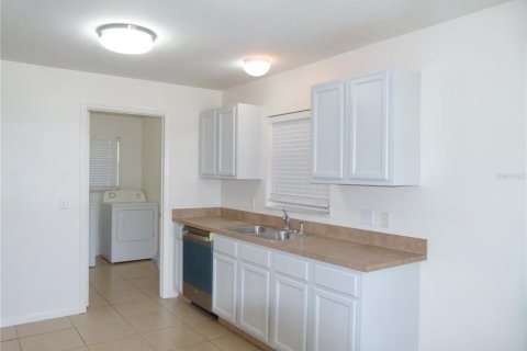 Condo in Okeechobee, Florida, 3 bedrooms  № 1735514 - photo 7