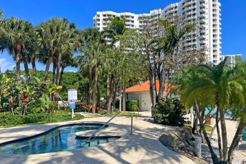 Condominio en venta en Aventura, Florida, 2 dormitorios, 98.66 m2 № 2186240 - foto 27