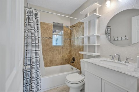 Casa en venta en Saint Petersburg, Florida, 3 dormitorios, 141.95 m2 № 2383685 - foto 28