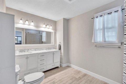 Casa en venta en Saint Petersburg, Florida, 3 dormitorios, 141.95 m2 № 2383685 - foto 16
