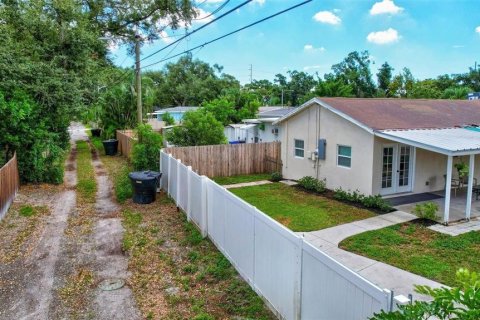 Casa en venta en Saint Petersburg, Florida, 3 dormitorios, 141.95 m2 № 2383685 - foto 24